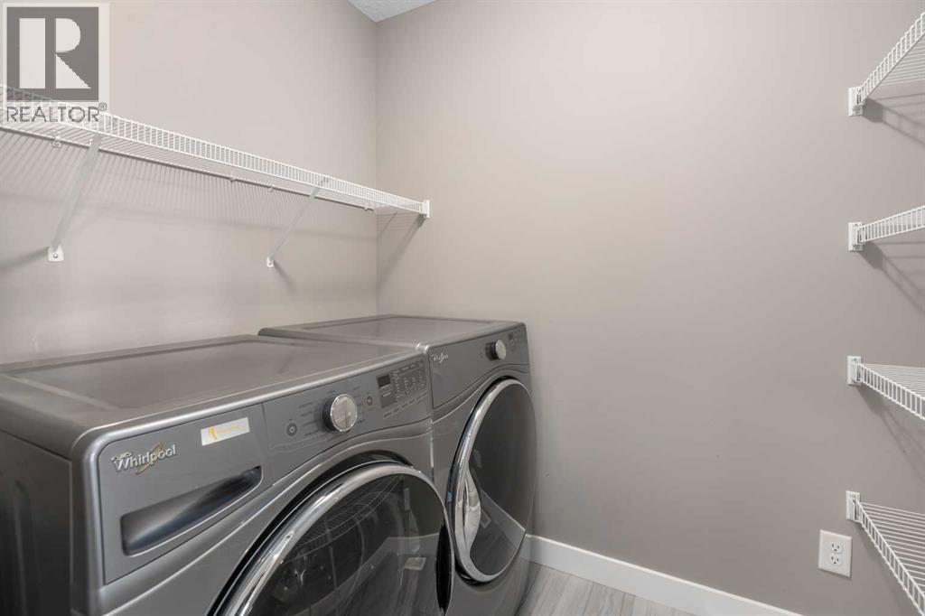 Single Family House 4 Level for Sale in  Evanston Hill NW Evanston Calgary 