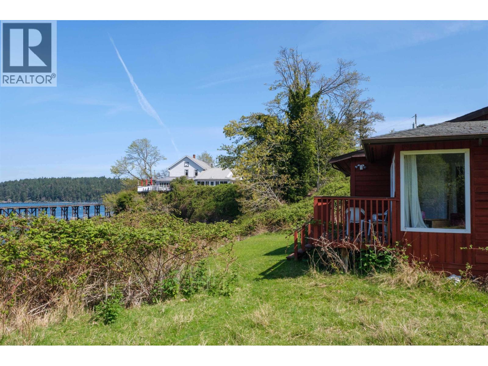 400 FERNHILL ROAD, Mayne Island