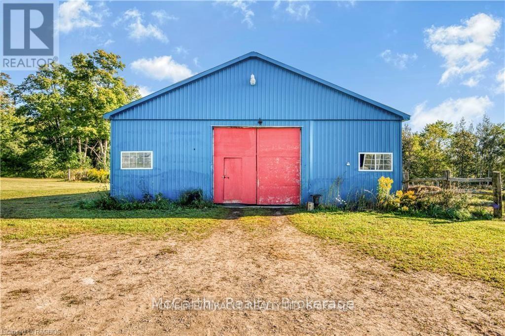 682093 260 SIDE ROAD - 6