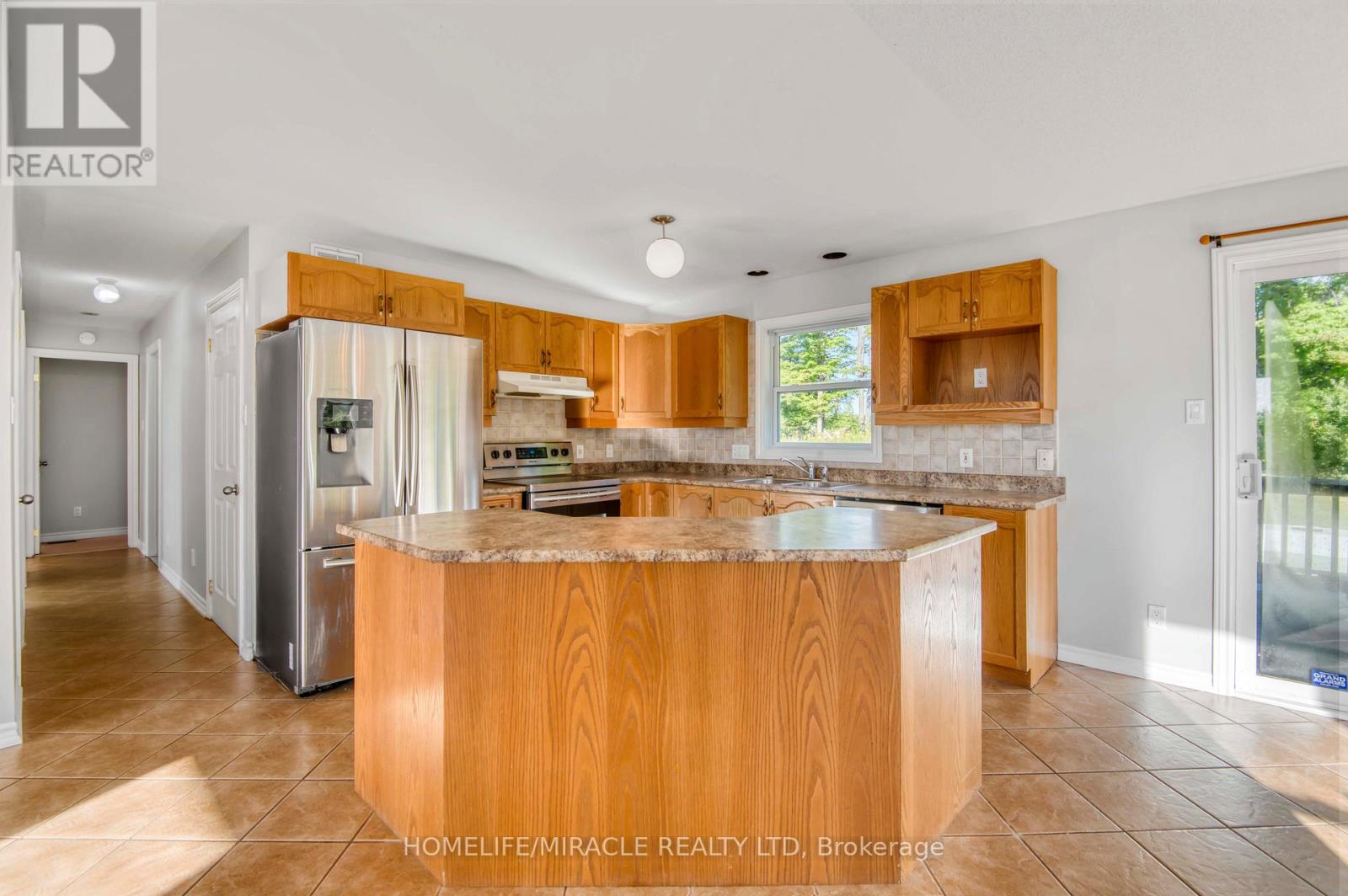 682093 260 SIDE ROAD - 8