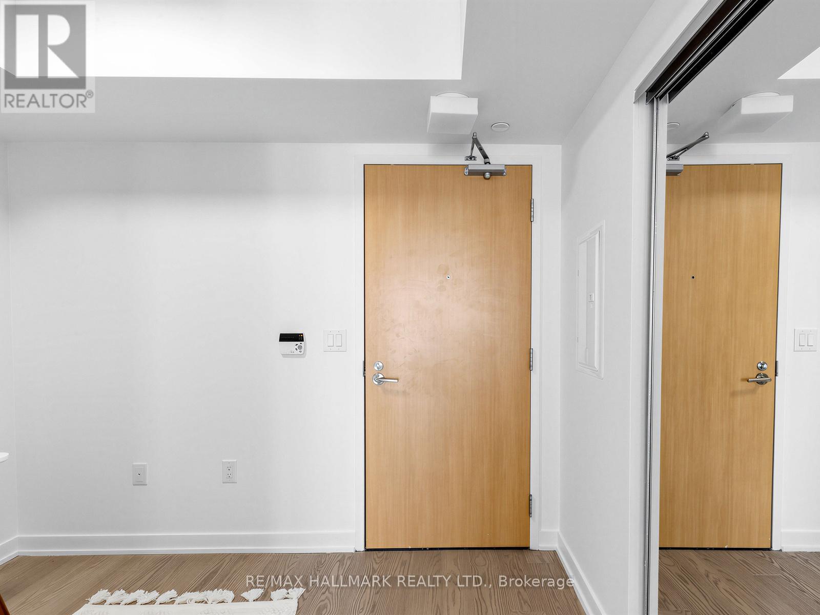#3909 11 WELLESLEY STREET W - 21