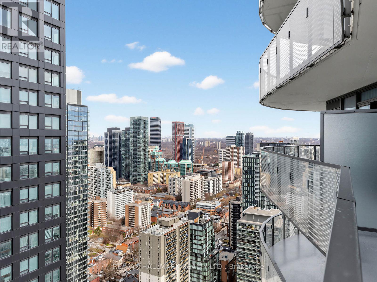 #3909 11 WELLESLEY STREET W - 24
