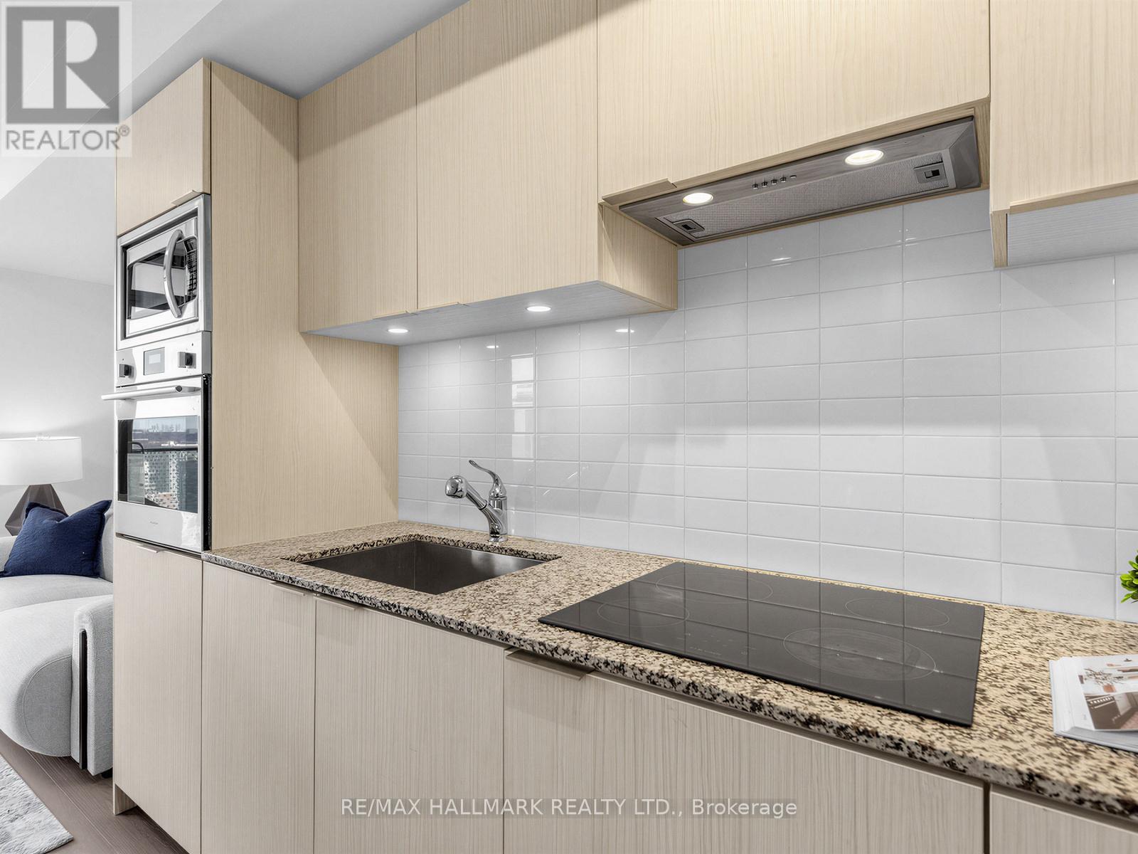 #3909 11 WELLESLEY STREET W - 4