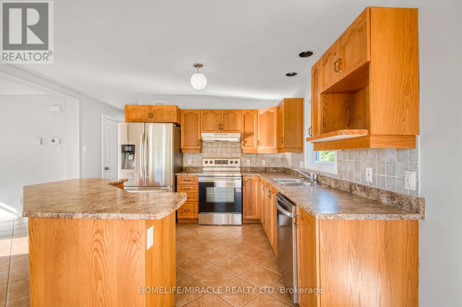 682093 260 SIDE ROAD - 9