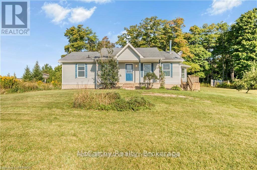 682093 260 SIDE ROAD - 4