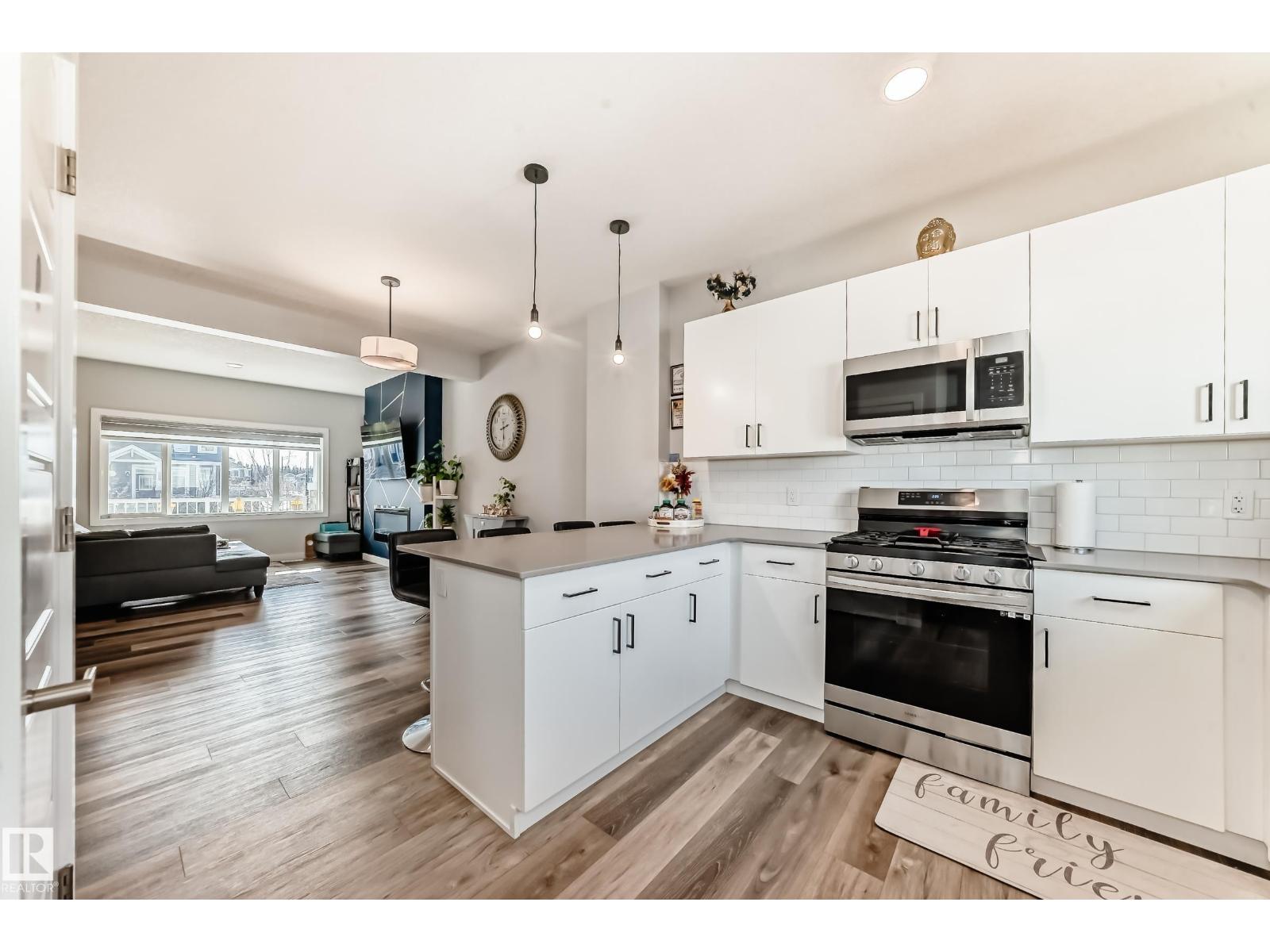 572 GLENRIDDING RAVINE DR SW - 11