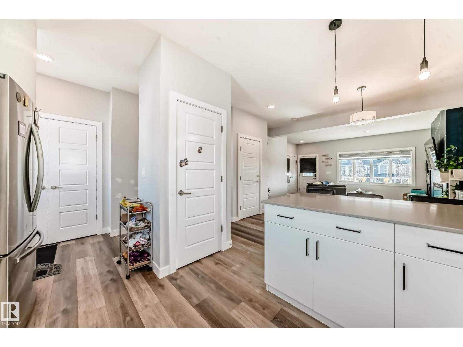 572 GLENRIDDING RAVINE DR SW - 12