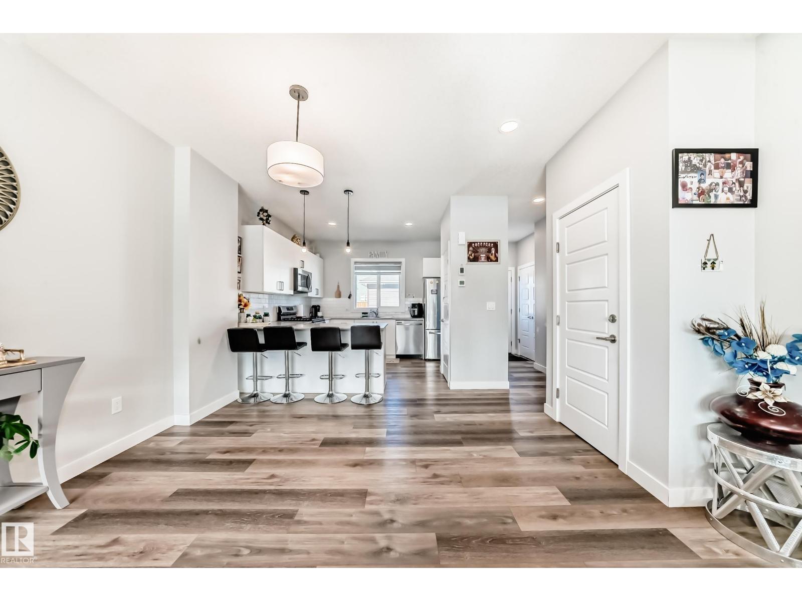 572 GLENRIDDING RAVINE DR SW - 14