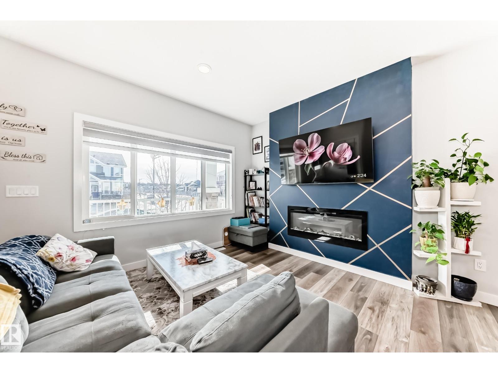 572 GLENRIDDING RAVINE DR SW - 18