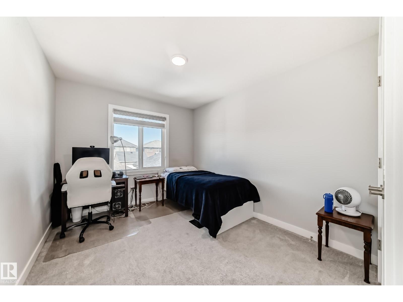 572 GLENRIDDING RAVINE DR SW - 32