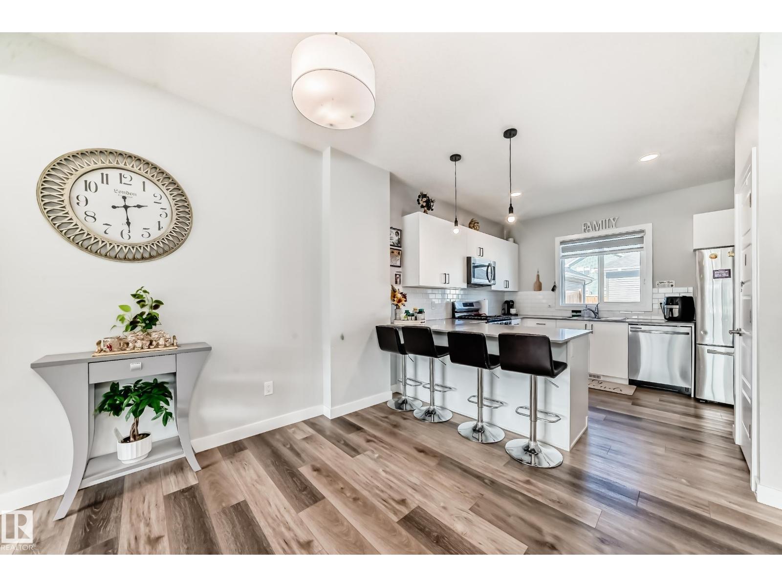 572 GLENRIDDING RAVINE DR SW - 8