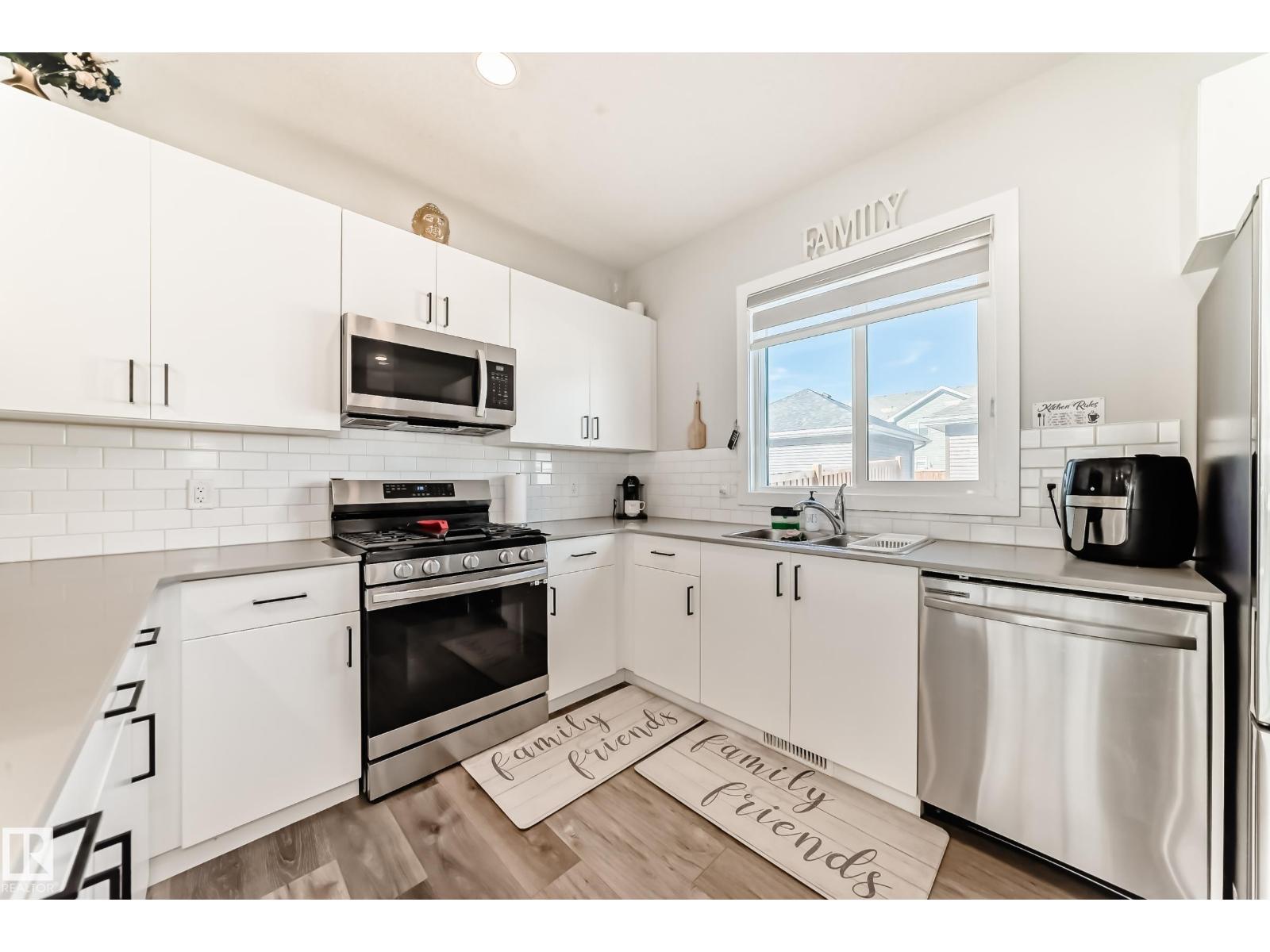 572 GLENRIDDING RAVINE DR SW - 9