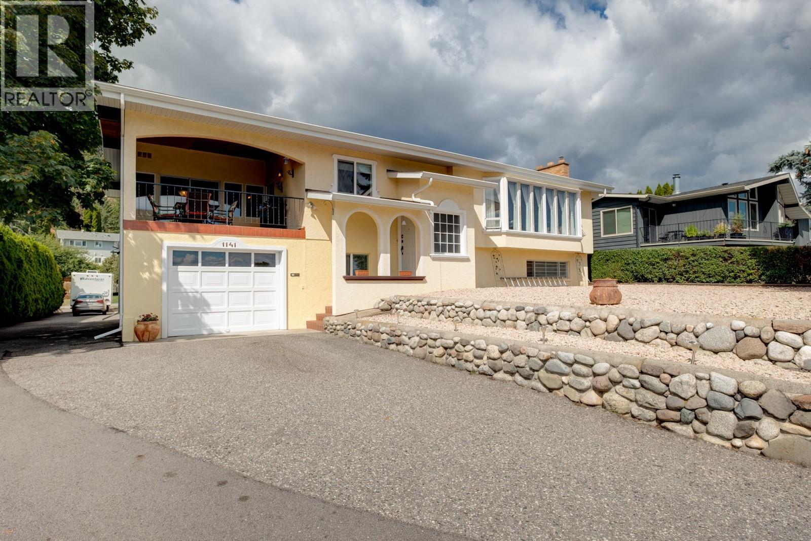  1141 Trevor Drive, West Kelowna