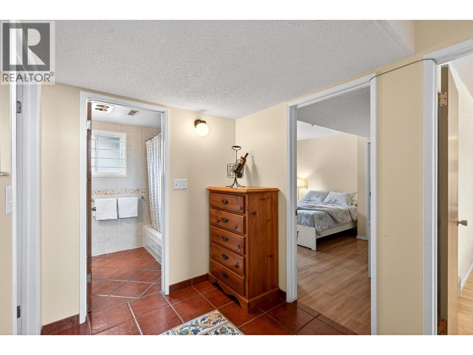  1141 Trevor Drive, West Kelowna