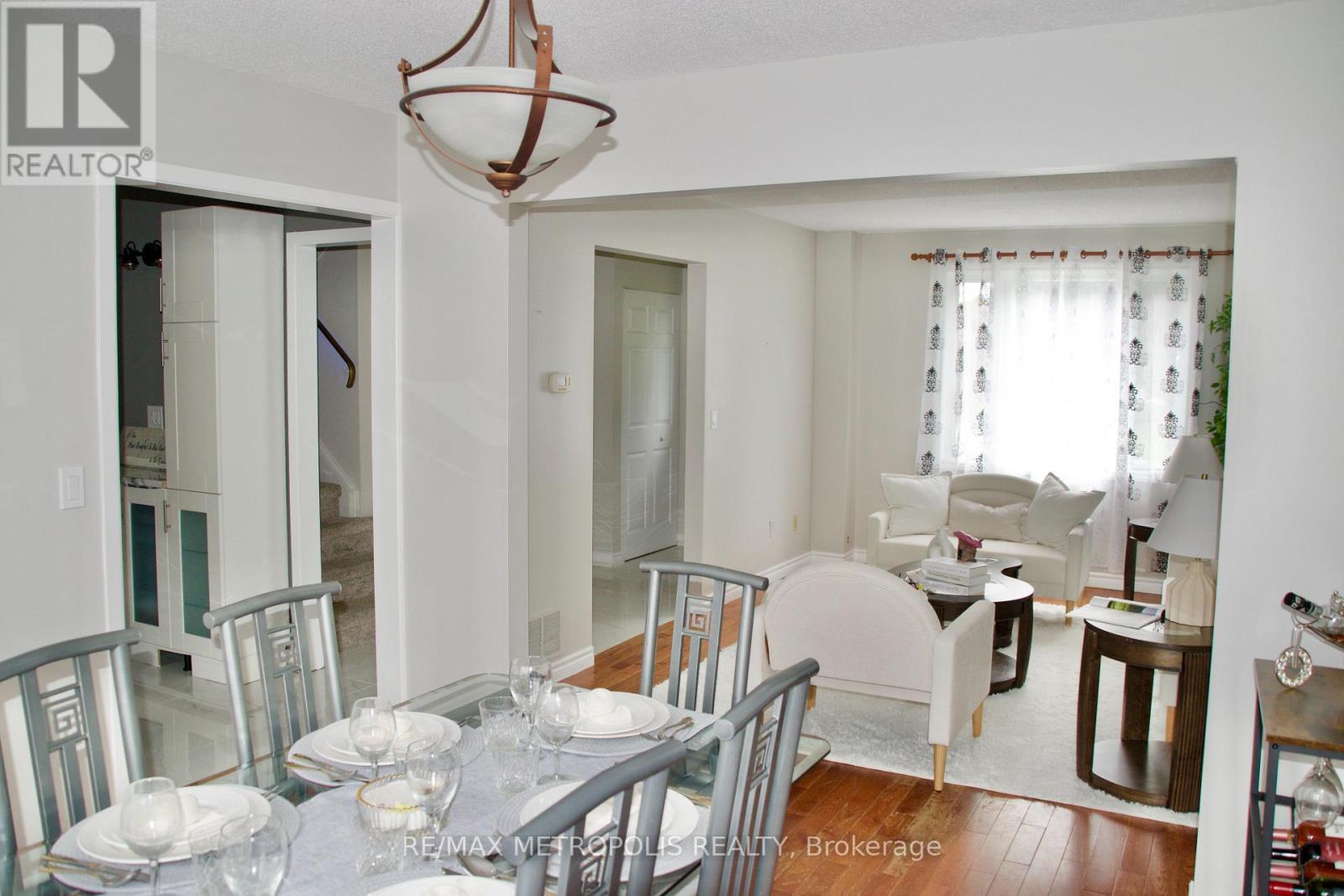 1405 MANITOU DRIVE - 17