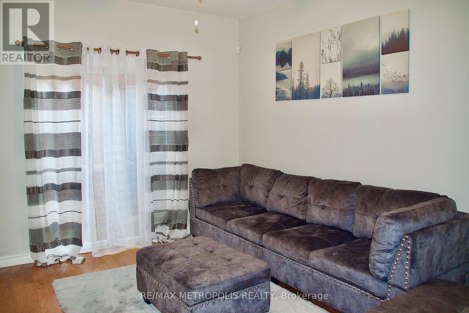 1405 MANITOU DRIVE - 25