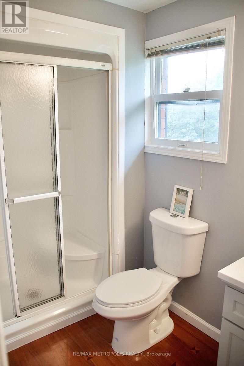1405 MANITOU DRIVE - 27