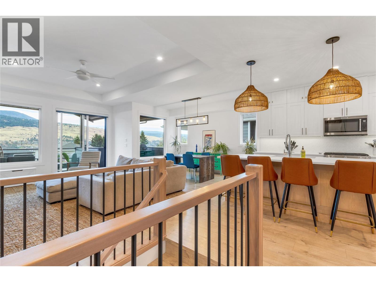 11559 Middleton Court, Lake Country