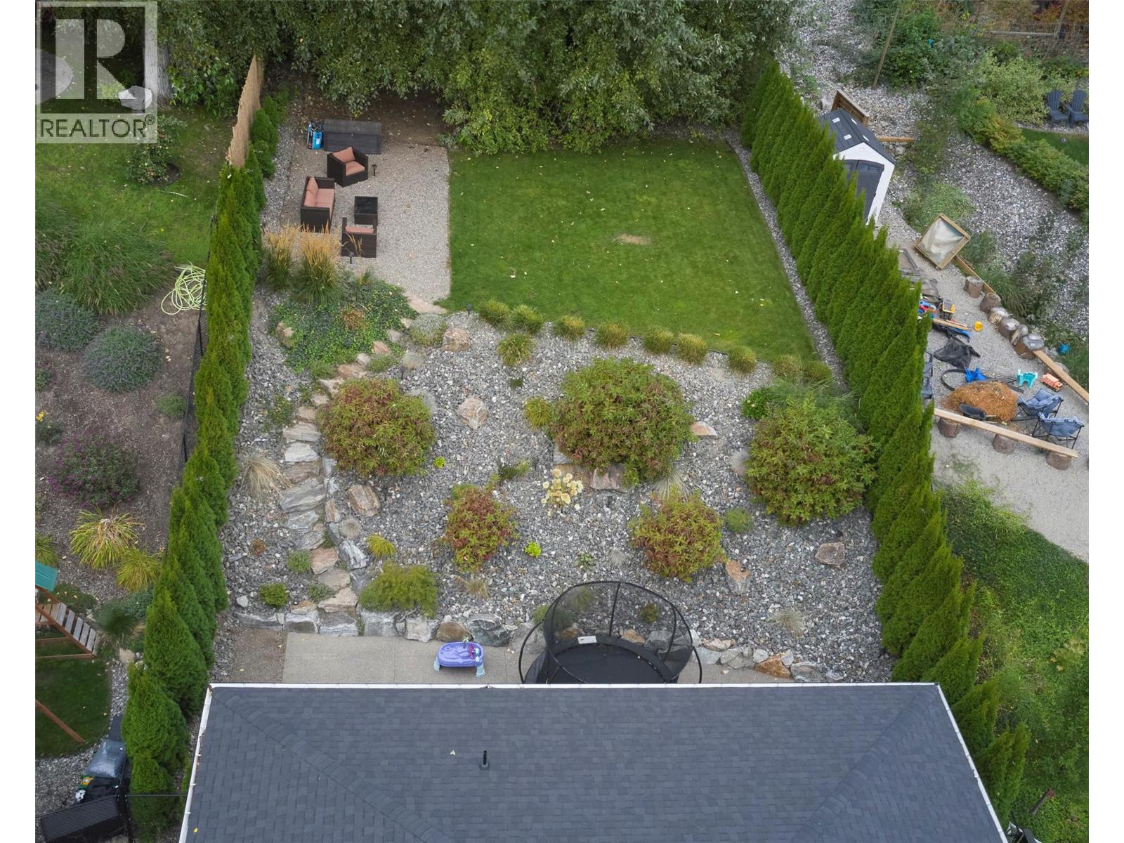 11559 Middleton Court, Lake Country