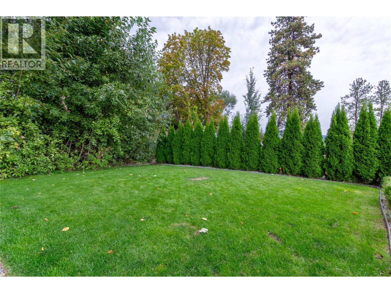 11559 Middleton Court, Lake Country