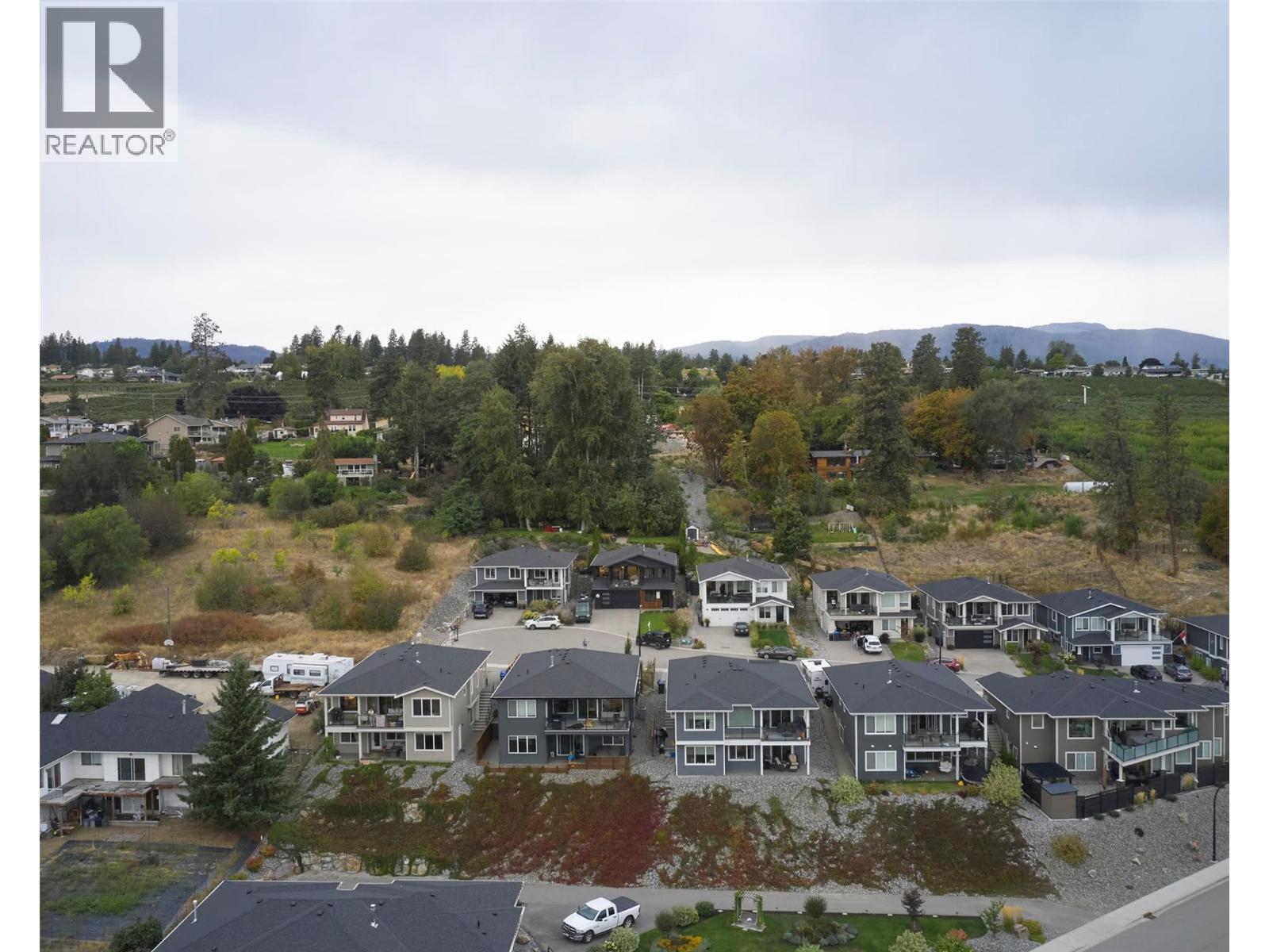 11559 Middleton Court, Lake Country