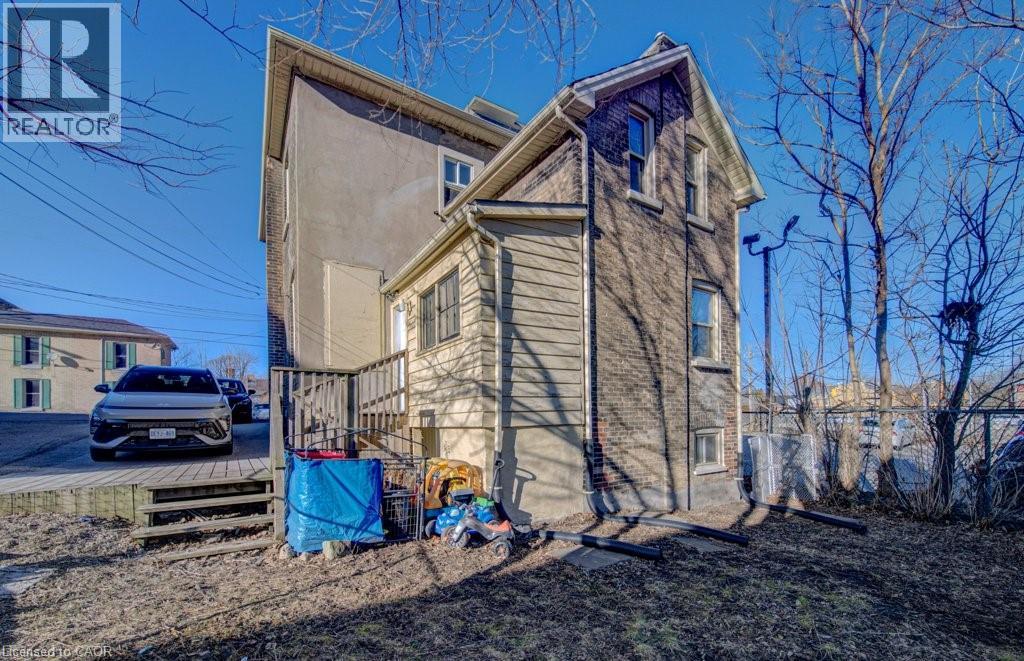 133 DARLING Street, Brantford, Ontario