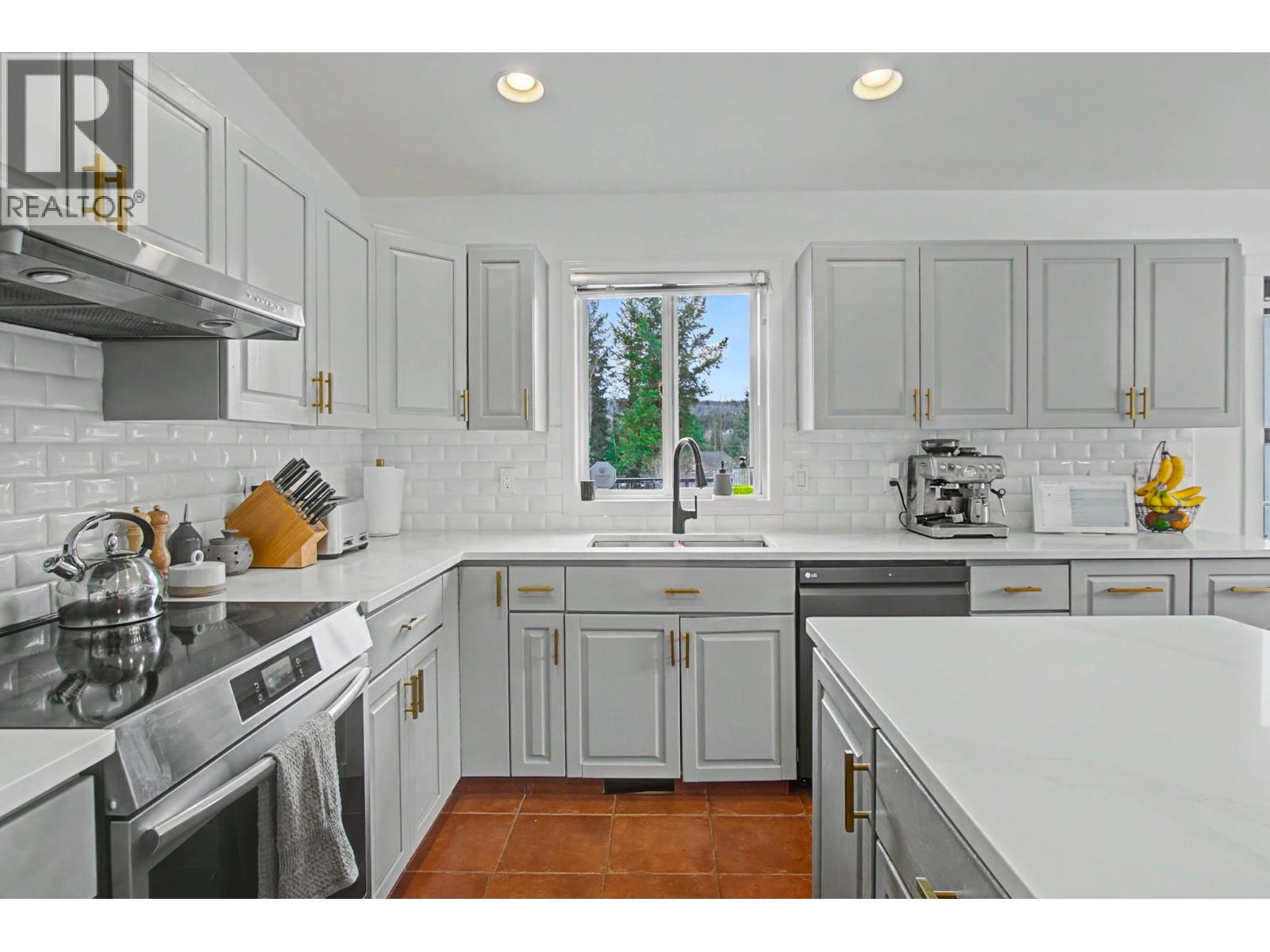 6655 NORTH NECHAKO ROAD - 10