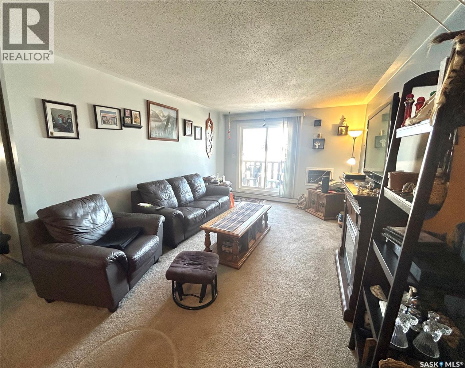 #417 1580 Olive Diefenbaker DRIVE - 3