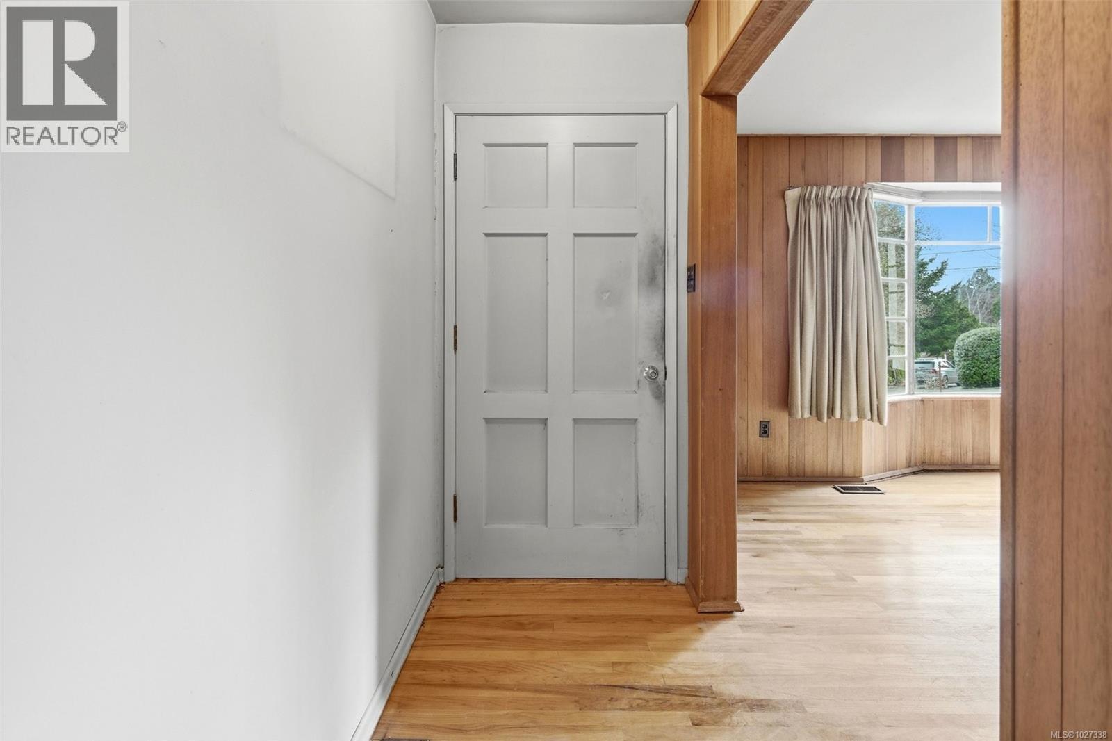 3984 HOLLYDENE PL - 9