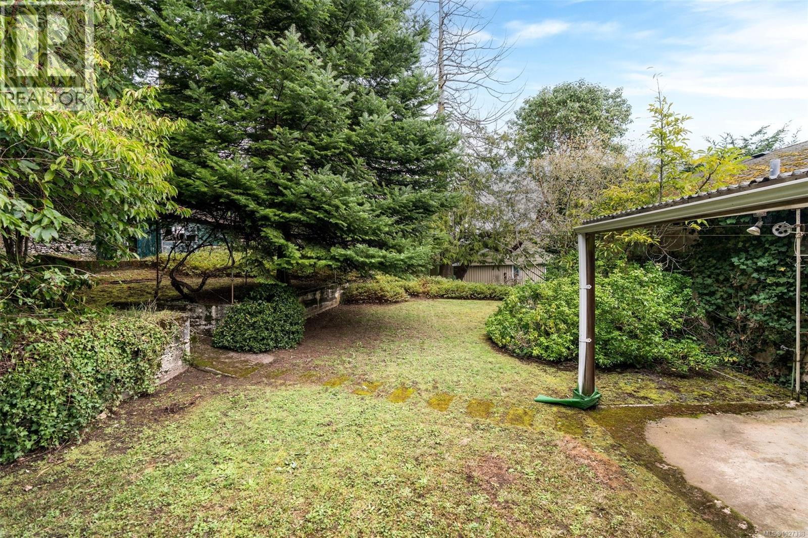 3984 HOLLYDENE PL - 24