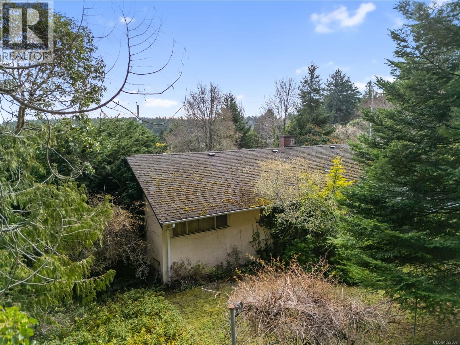 3984 HOLLYDENE PL - 29