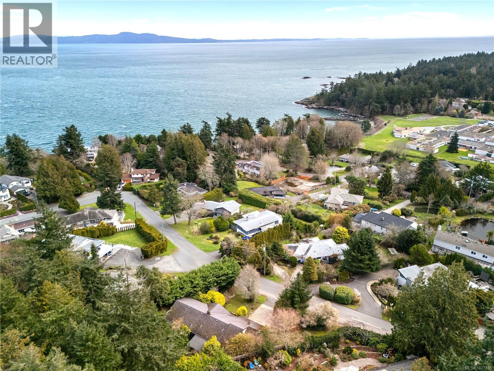 3984 HOLLYDENE PL - 30