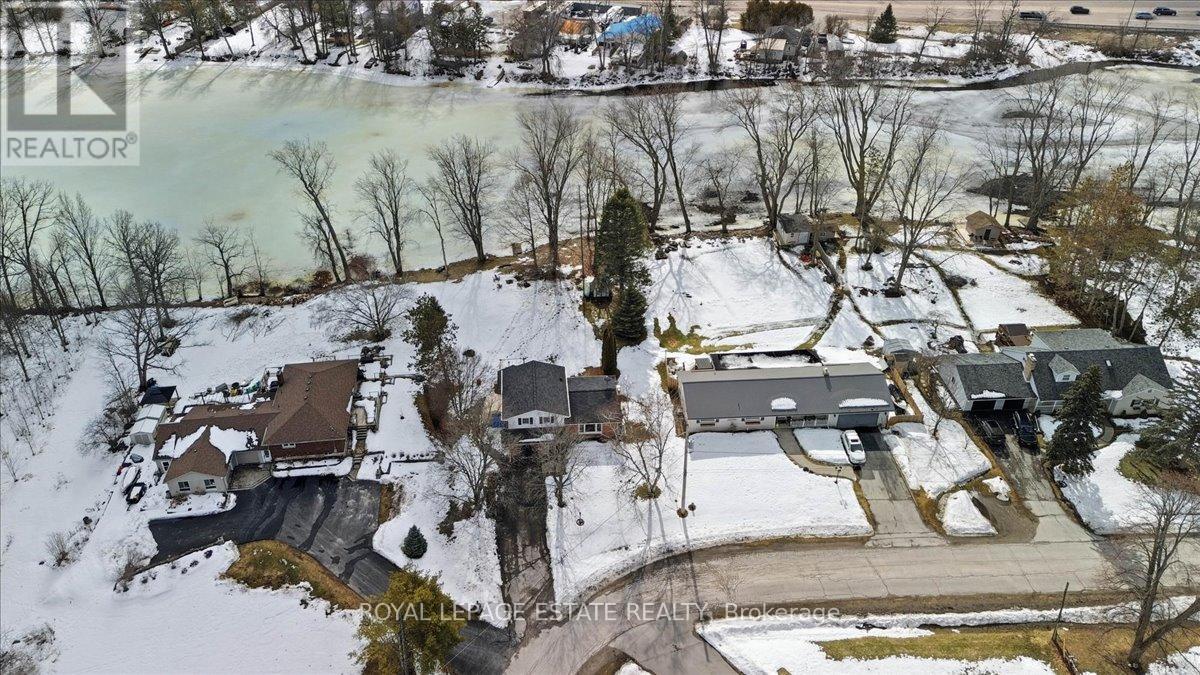 102 GREENFIELD PARK - 1