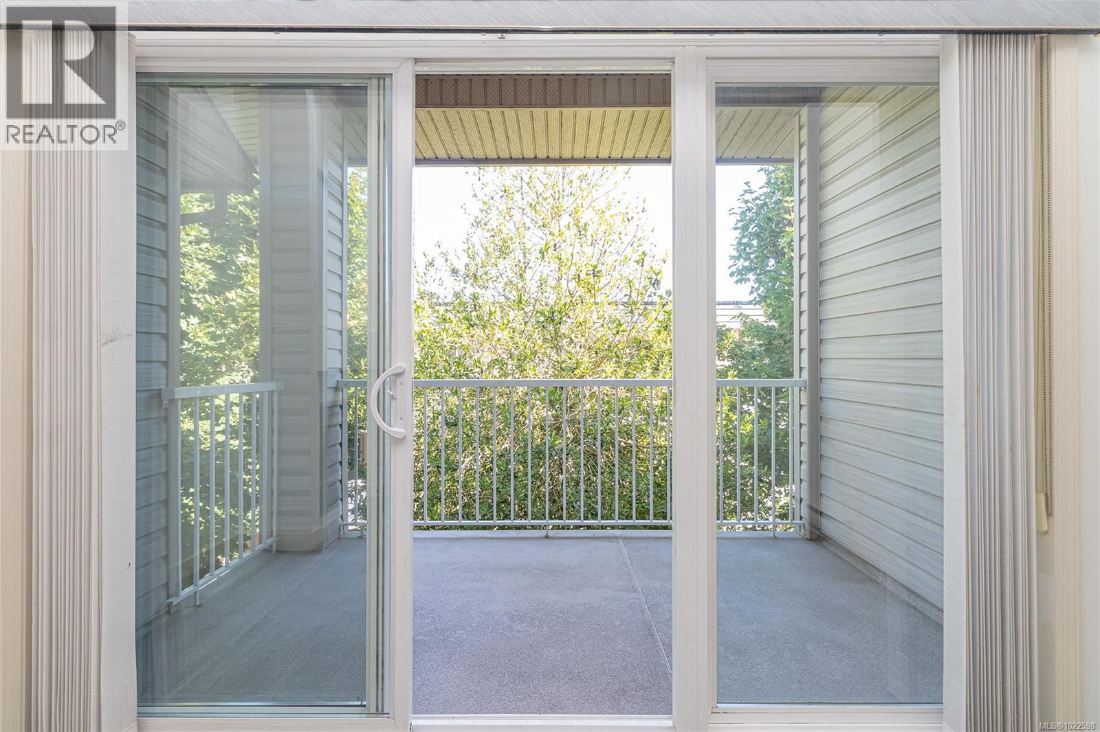 205 273 Moilliet St S, Parksville