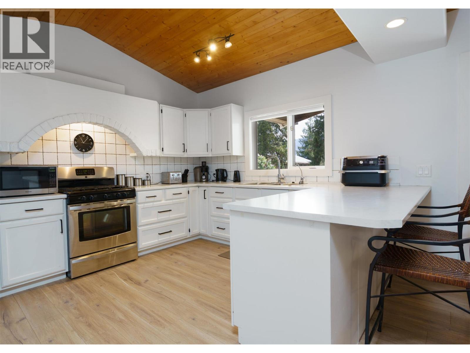 4452 Sleepy Hollow Road, Armstrong