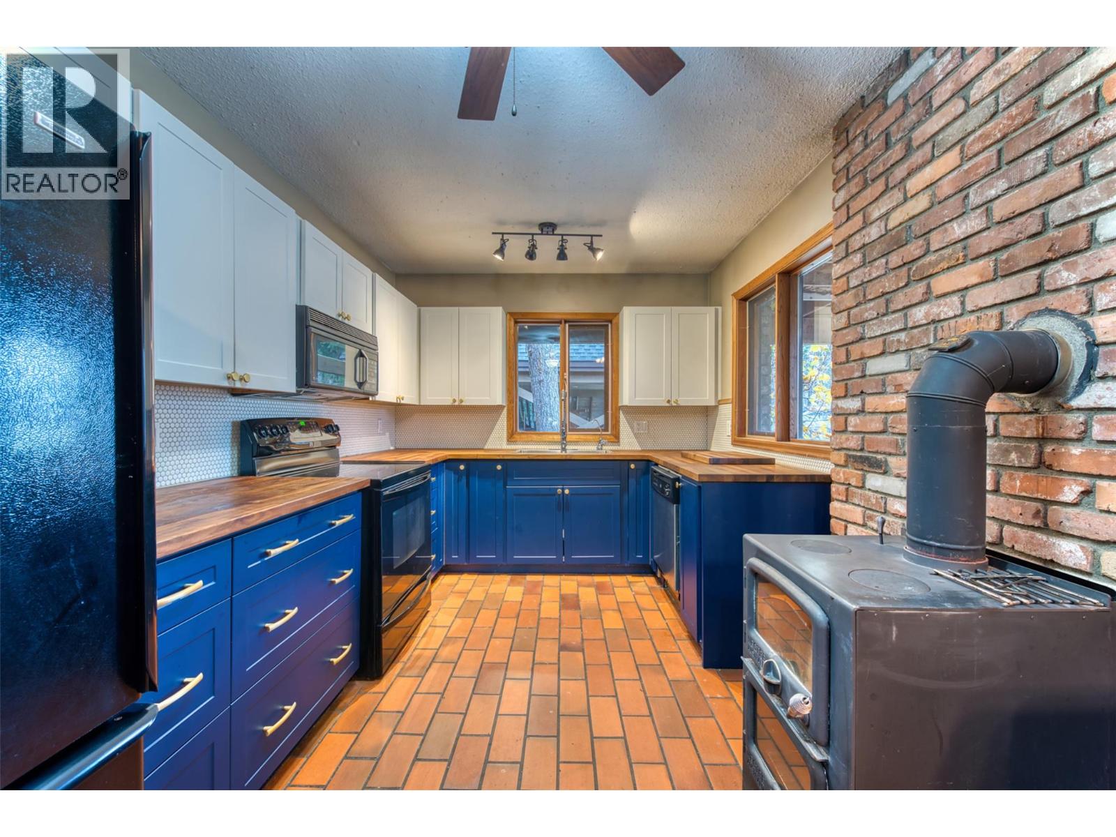 4452 Sleepy Hollow Road, Armstrong