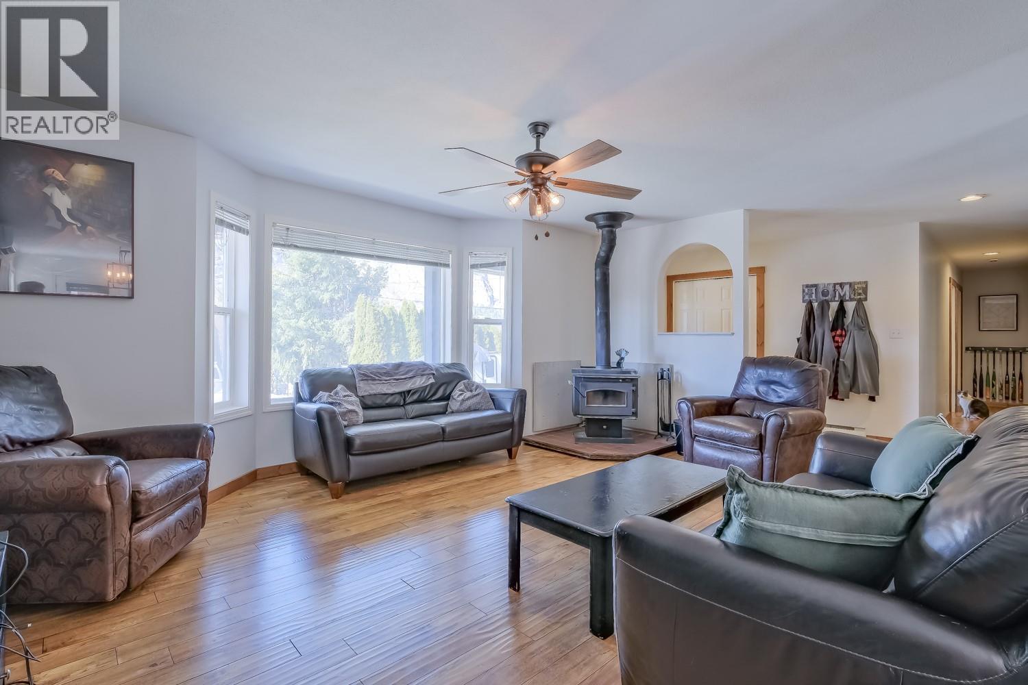  3157 VASEUX LAKE Crescent, Okanagan Falls