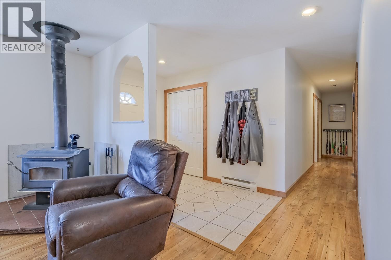  3157 VASEUX LAKE Crescent, Okanagan Falls