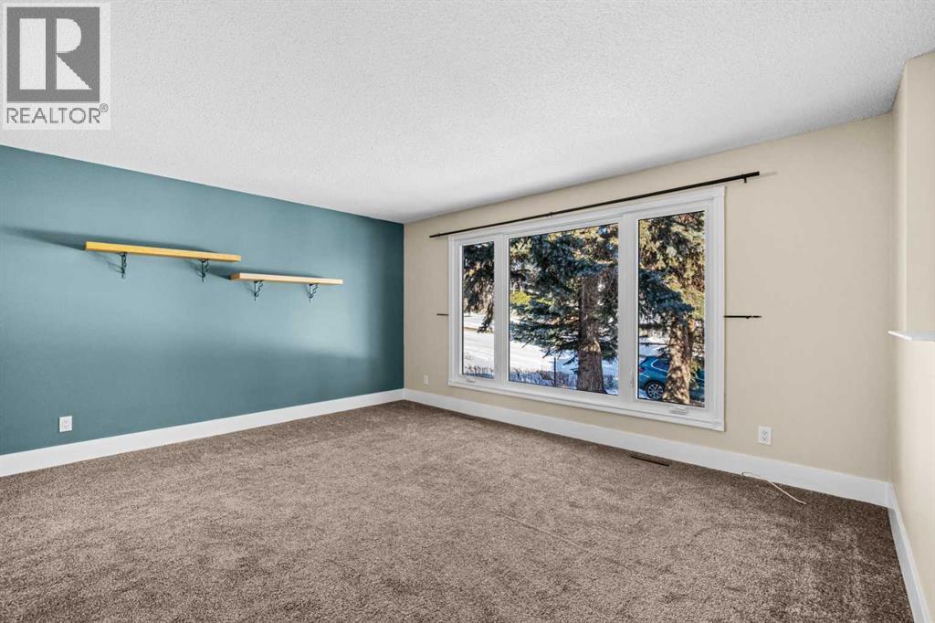 Single Family House Bungalow for Sale in  Hunterston Place NW Huntington Hills Calgary 