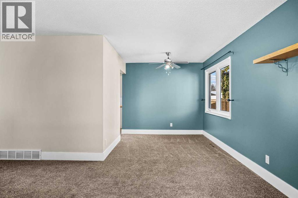 Single Family House Bungalow for Sale in  Hunterston Place NW Huntington Hills Calgary 
