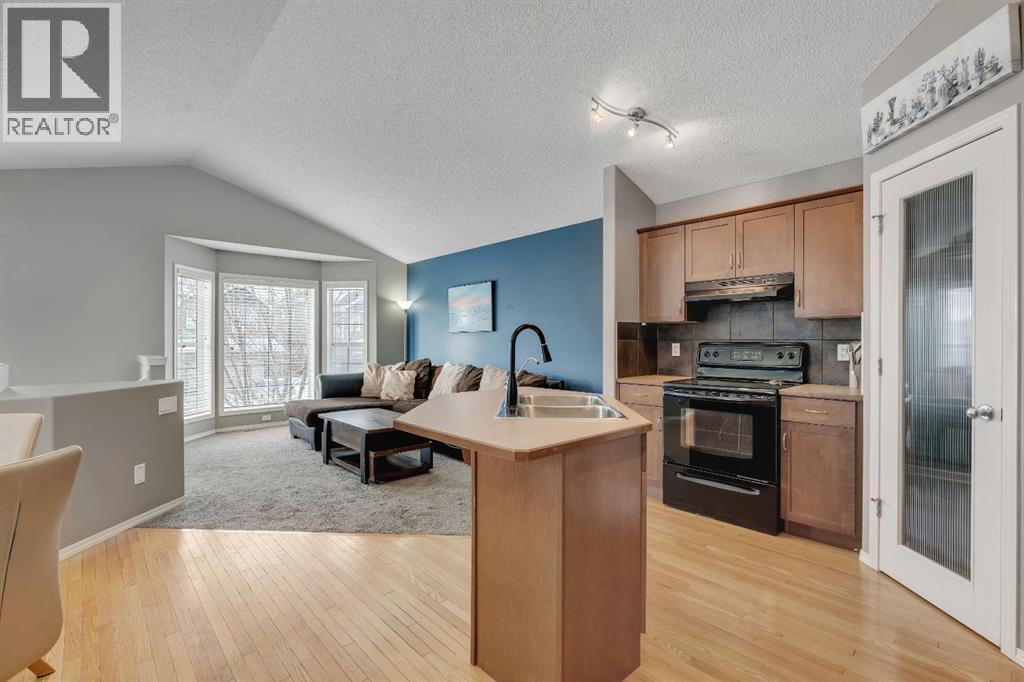 Single Family House Bi-level for Sale in  Silverado Plains Circle SW Silverado Calgary 