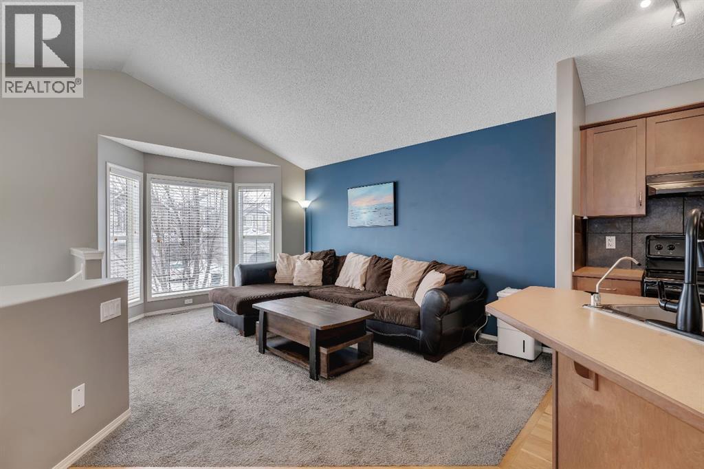 Single Family House Bi-level for Sale in  Silverado Plains Circle SW Silverado Calgary 