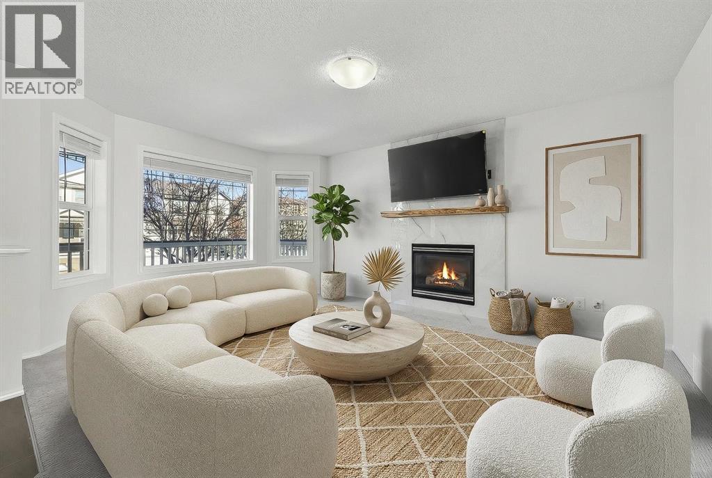 Single Family House for Sale in  Evermeadow Road SW Evergreen Calgary 