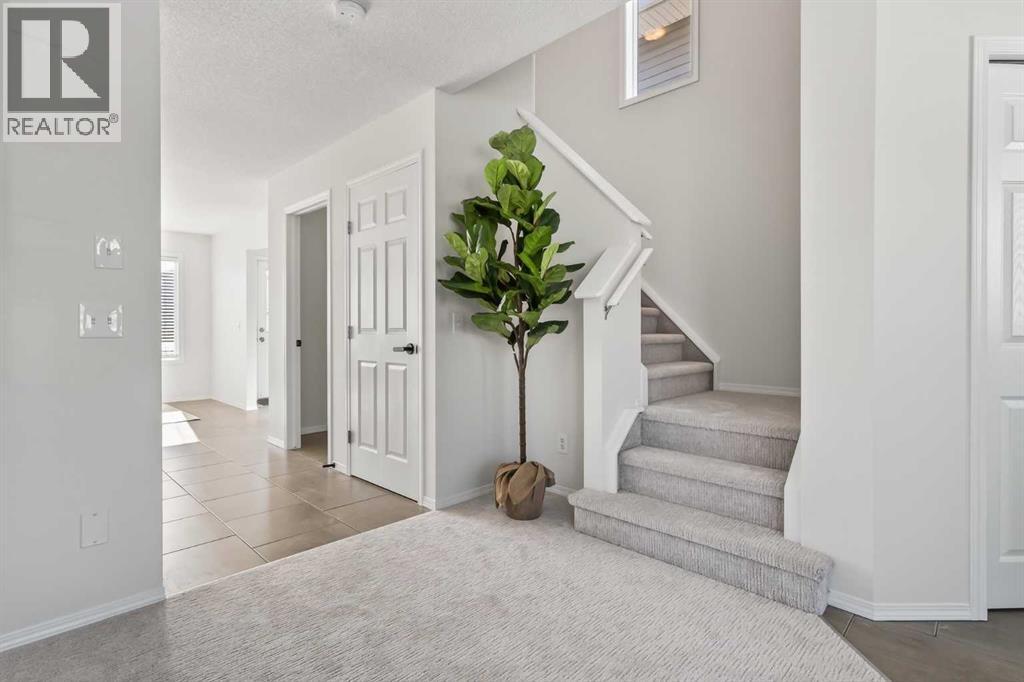 Single Family House for Sale in  Evermeadow Road SW Evergreen Calgary 