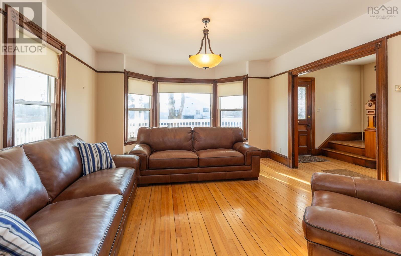 Property 11 of 38 of 1833 Highway 1