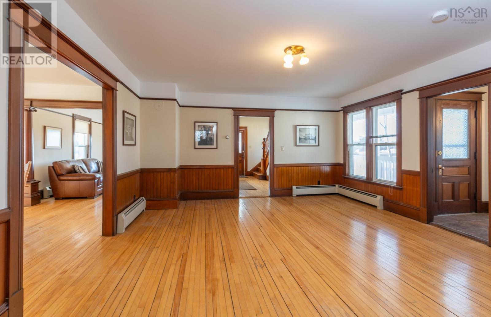 Property 17 of 38 of 1833 Highway 1