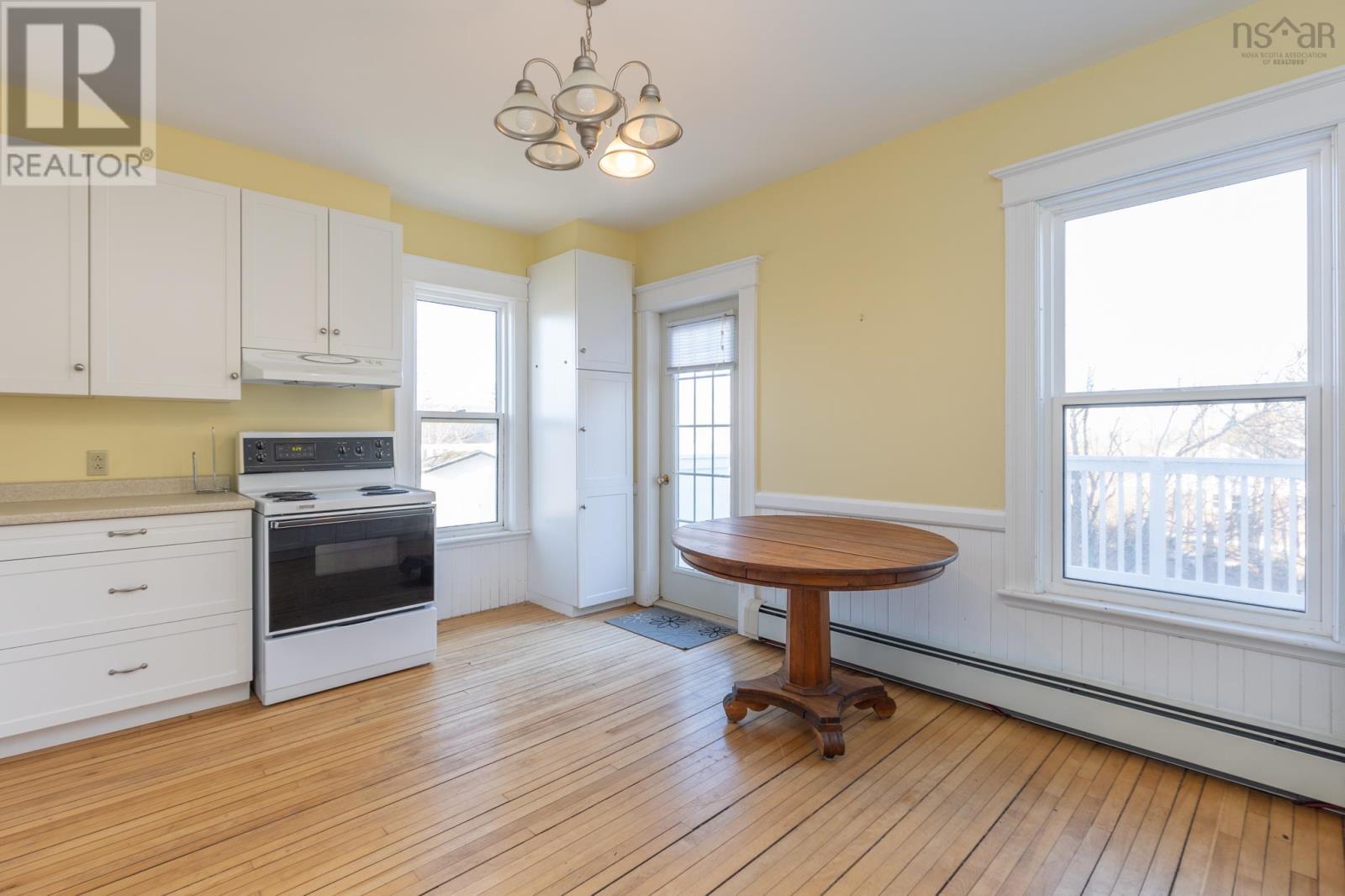 Property 23 of 38 of 1833 Highway 1