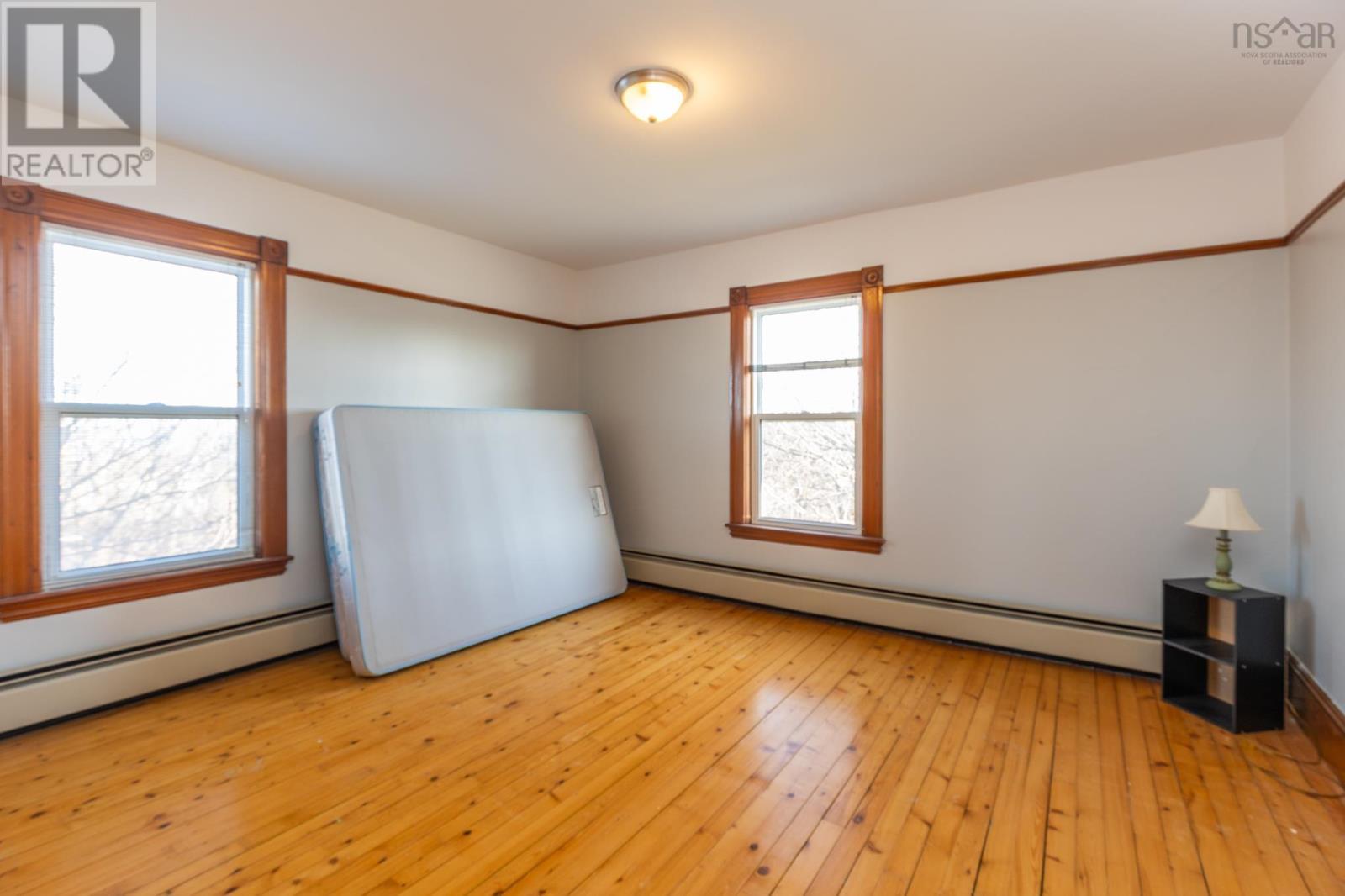 Property 34 of 38 of 1833 Highway 1