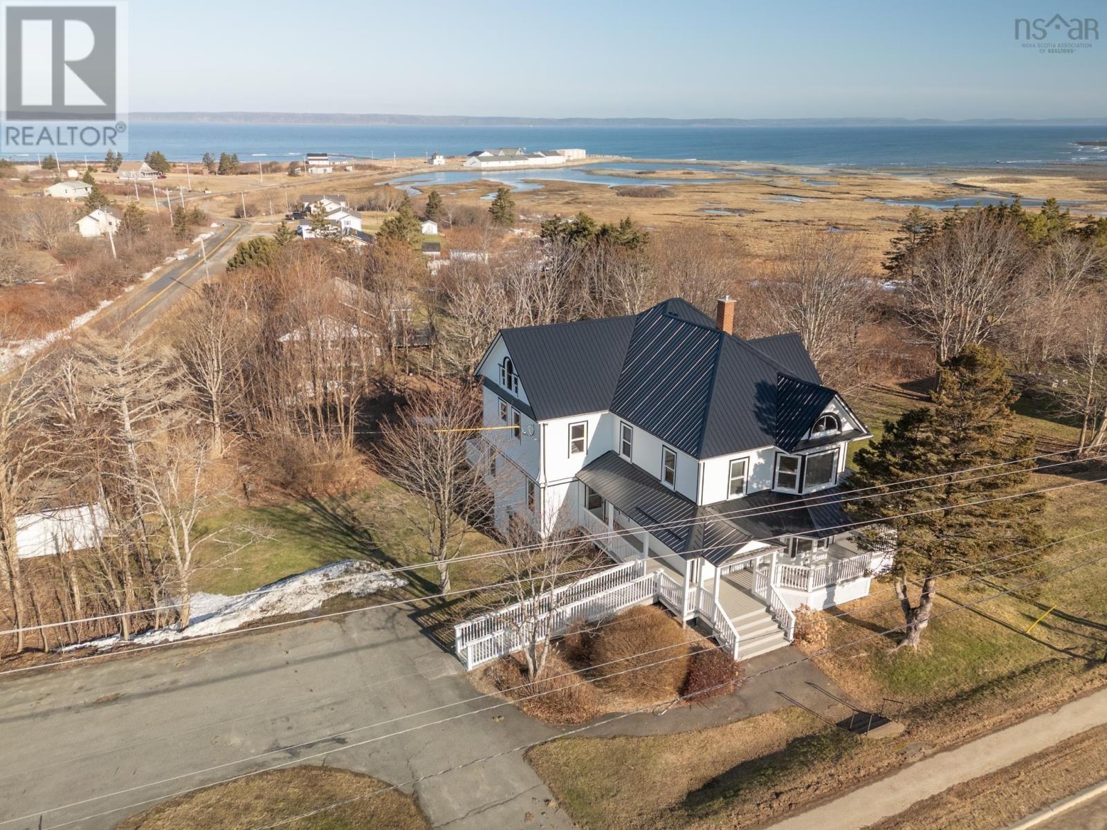 Property 6 of 38 of 1833 Highway 1