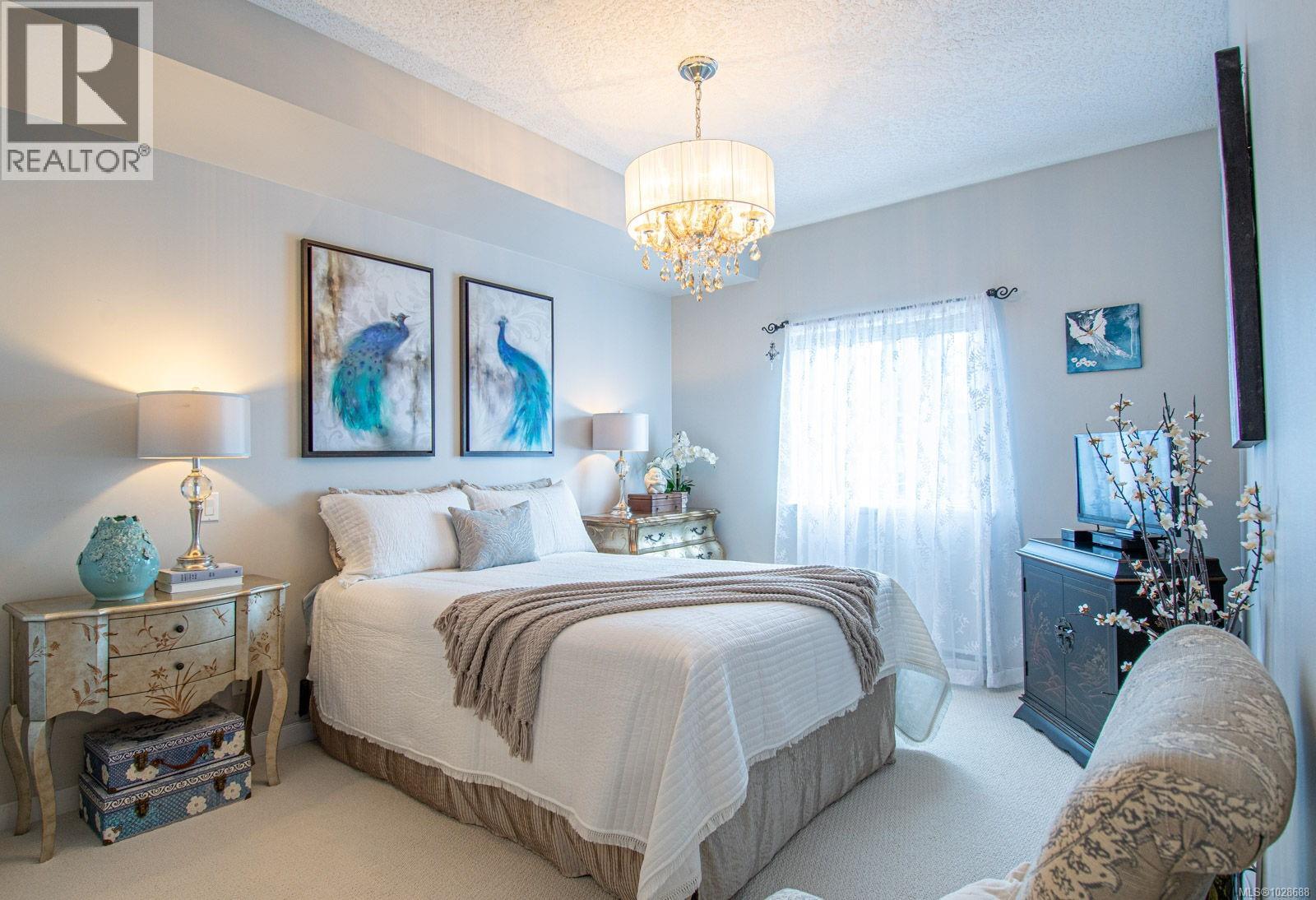 209 7088 West Saanich Road, Central Saanich